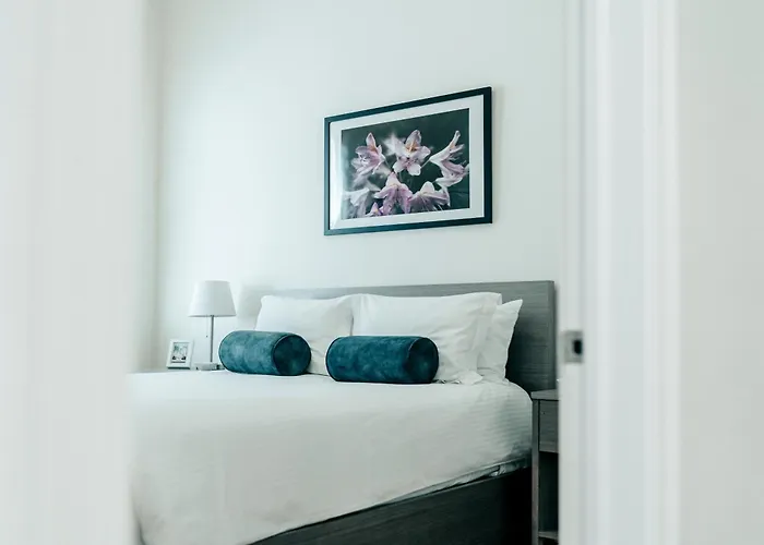 The 4* Chicago