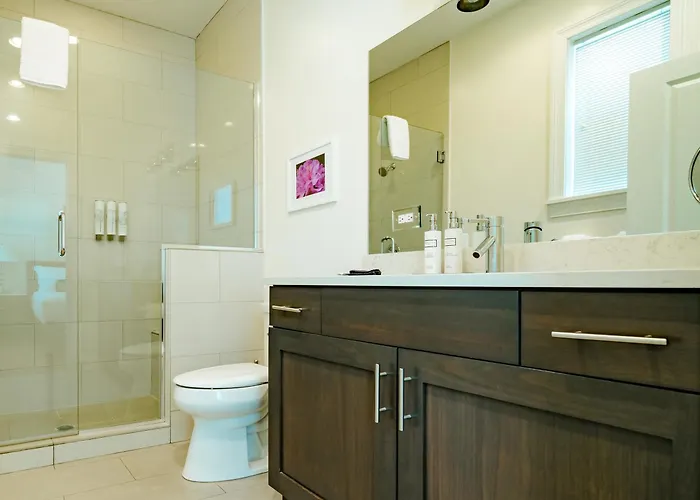 Hotel The 4*