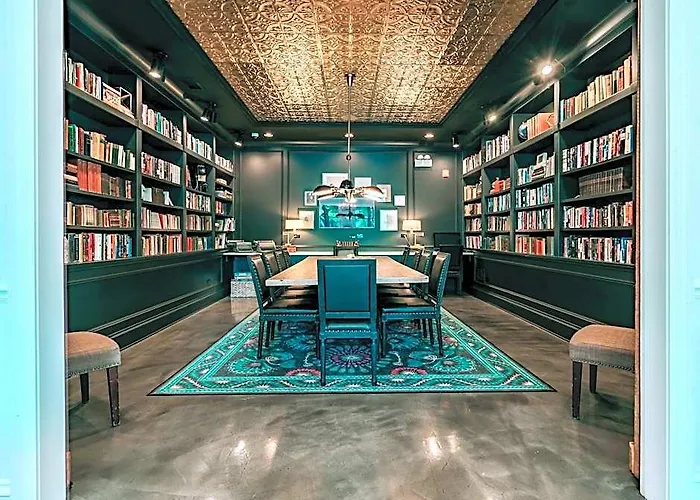The 4* Chicago